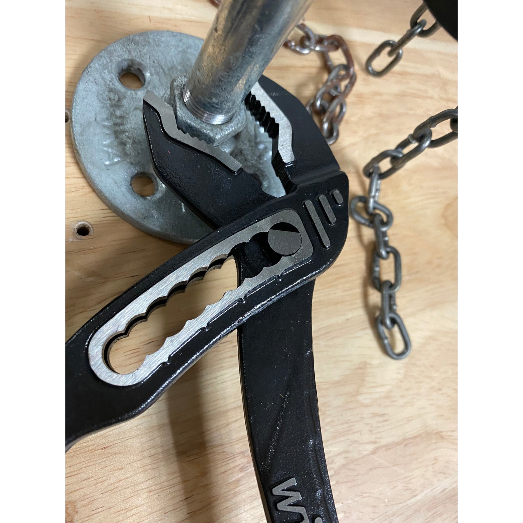 Classic Grip Adjustable Pliers Box Type 12"