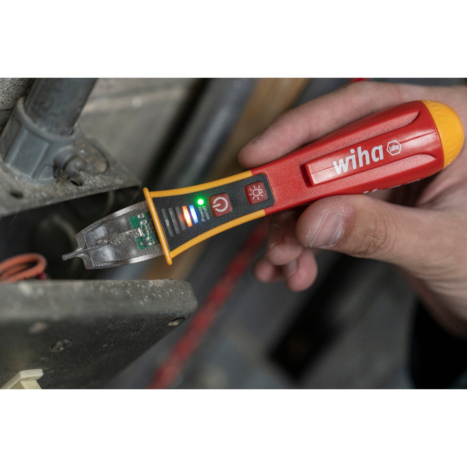 Non-Contact Voltage Tester Category IV 12-1000V AC with Flash Light